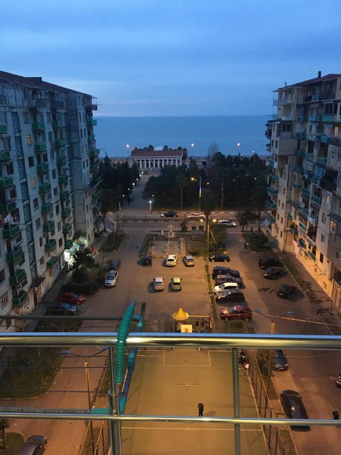 Apartment On Khimshiashvili 11A Batumi Exterior foto